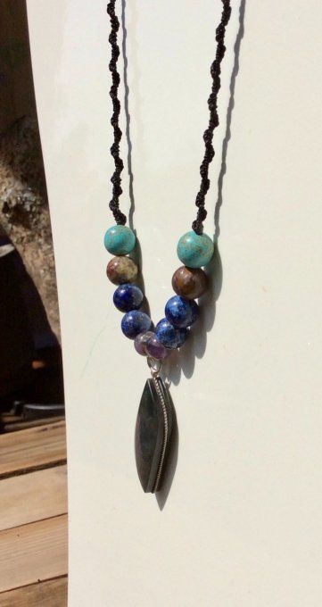 Pendentif Obsidienne Mentogochol ou Manto Huichol collier - Bijou Mexicain Pierres fines - Cop